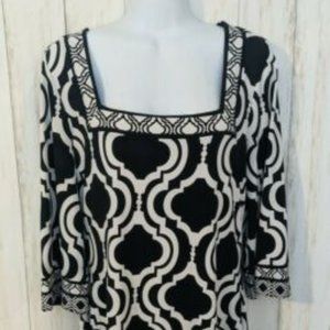 White House Black Market Size XS Black and White Geometric print dress